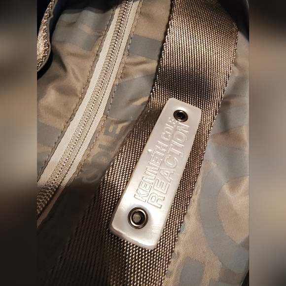 KENNETH COLE REACTION hot/cold tote bag - Picture 2 of 16